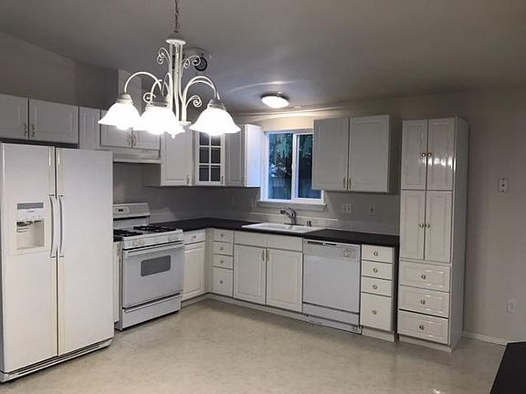 5th image of 706 Marquette Ave
