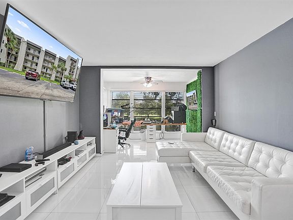3rd image of 9235 Lagoon Place #207