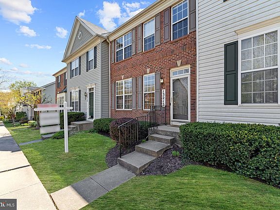2nd image of 13215 Autumn Mist Cir