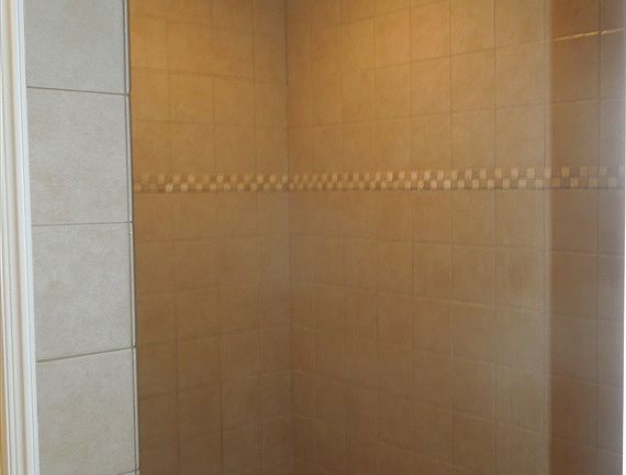5th image of 4008 Stoneridge Dr