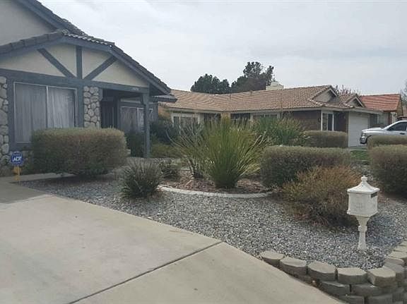 4th image of 15771 Nassau Dr