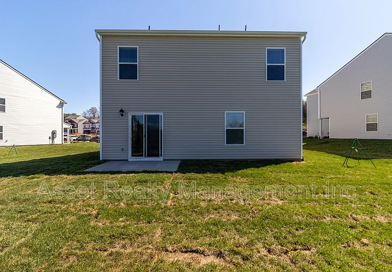 2063 Southwood Cir — Photo 27