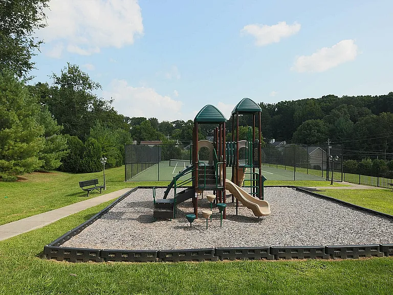 Emerald Woods Pictures 6