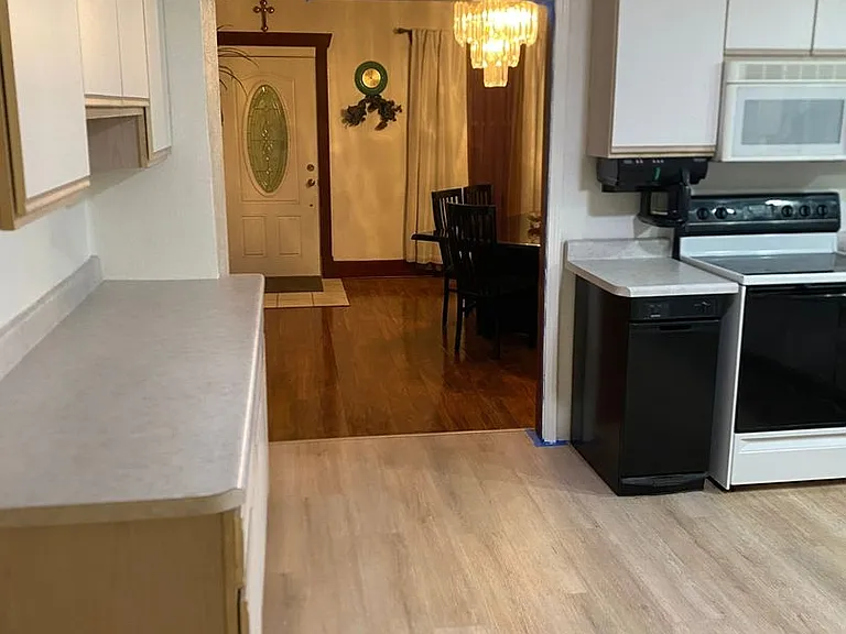 1827 Pine St — Photo 21