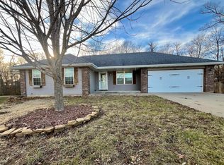 1463 S Tomahawk Avenue, Republic, MO 65738