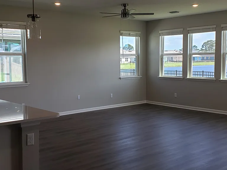 89 Signet Cir — Photo 7