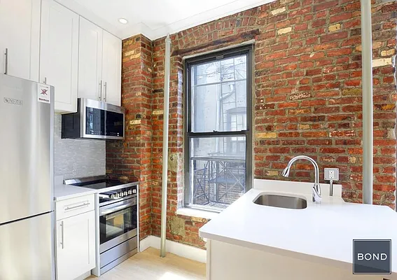 Rented by Bond New York | media 43