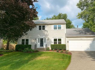 643 Kingsbury Ct, Algonquin, IL