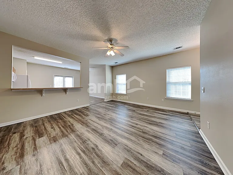 762 Bristol Way — Photo 6