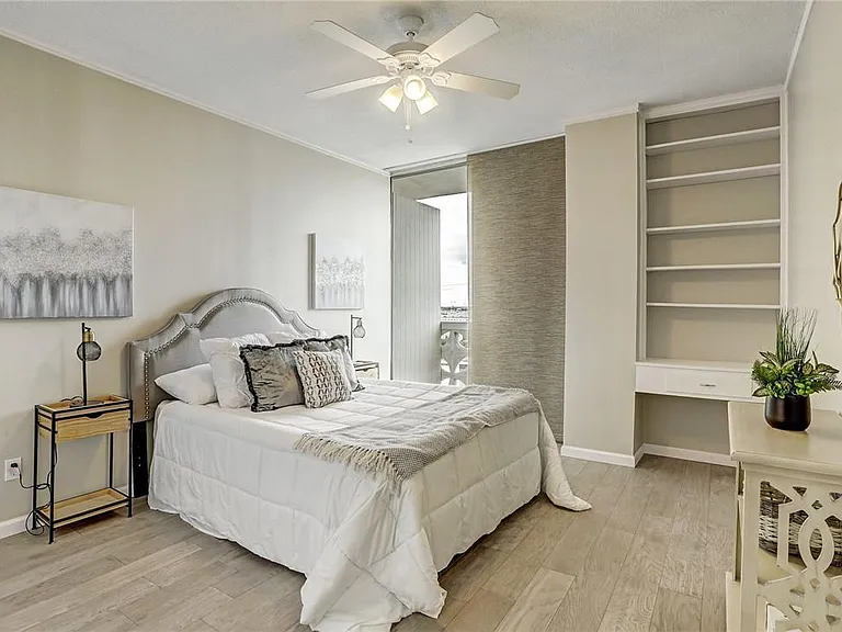1801 Lavaca St #11F — Photo 7