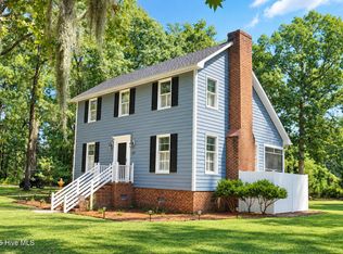 124 Country Pl, Washington, NC 27889