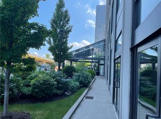320 Fort Duquesne Blvd APT 19J, Pittsburgh, PA 15222