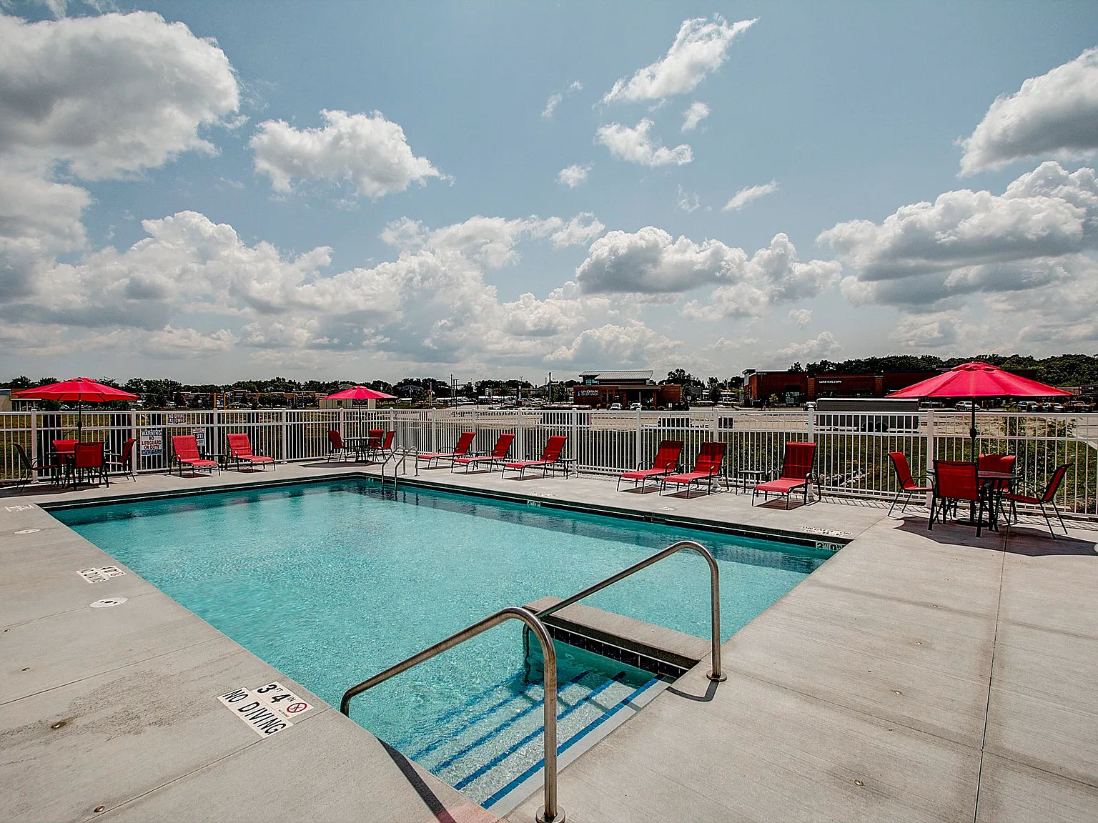 The View at Towne Center — Photo 1
