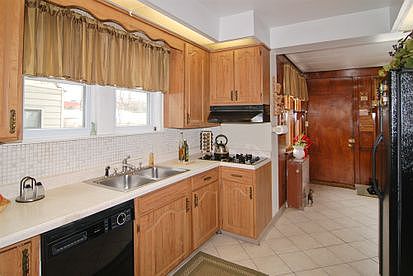 5th image of 1224 N Oak Park Ave