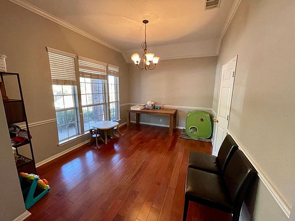 2nd image of 6105 Mesa Grande Dr
