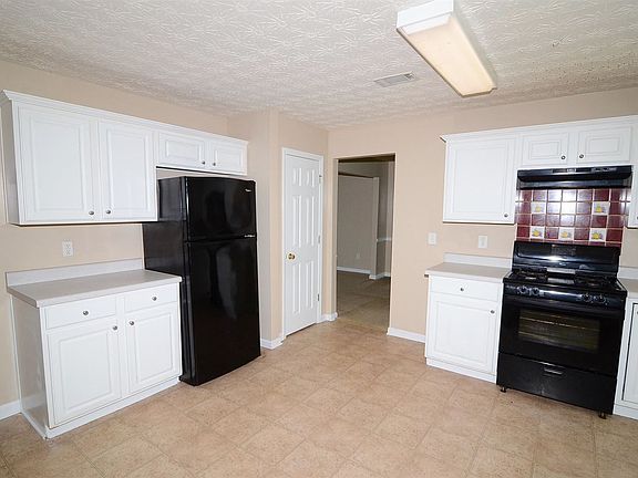 5th image of 3812 Rose Bay Ln