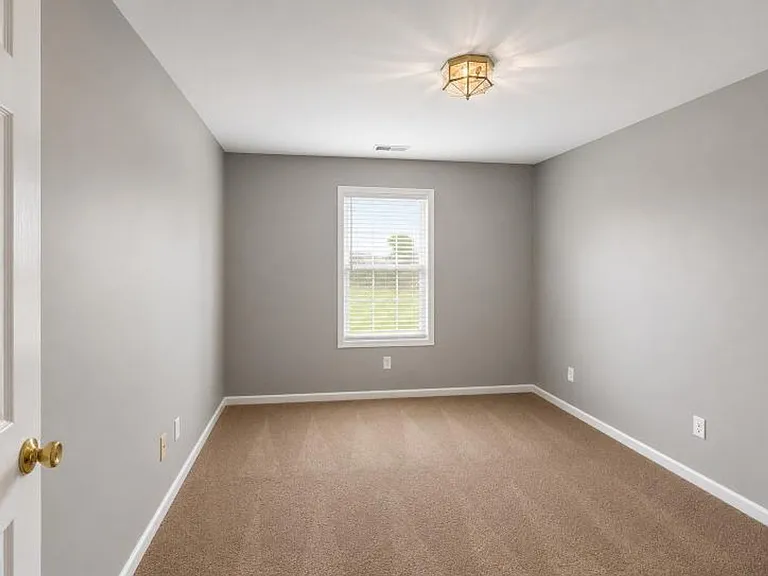 208 Ruf Dr — Photo 16