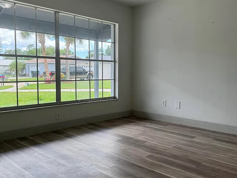 High Meadow Cir — Photo 13