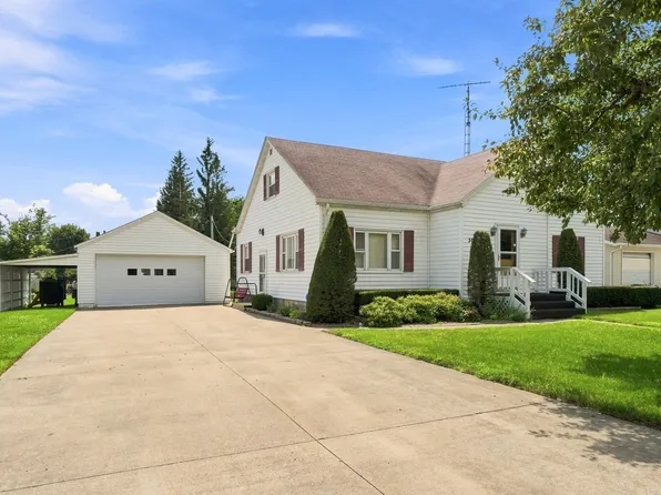 305 Main St, Houghton, IA 52631