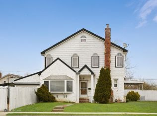8041 Commonwealth Blvd, Bellerose, NY 11426