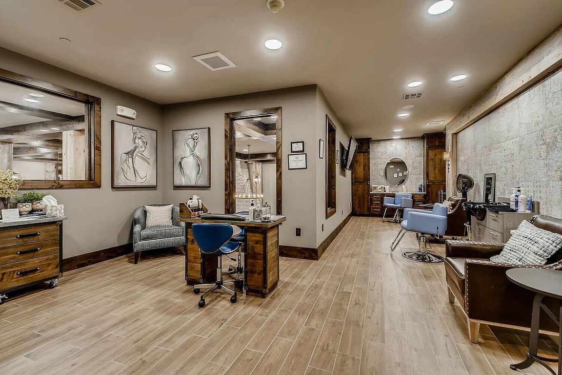 1196 T L Townsend Drive-large-007-008-Interior-1500x1000-72dpi