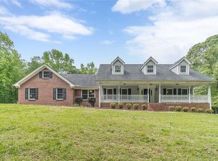 2291 Rabbit Farm Cir, Loganville, GA 30052