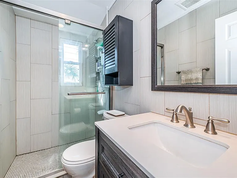 2 Causeway Blvd #208 — Photo 18