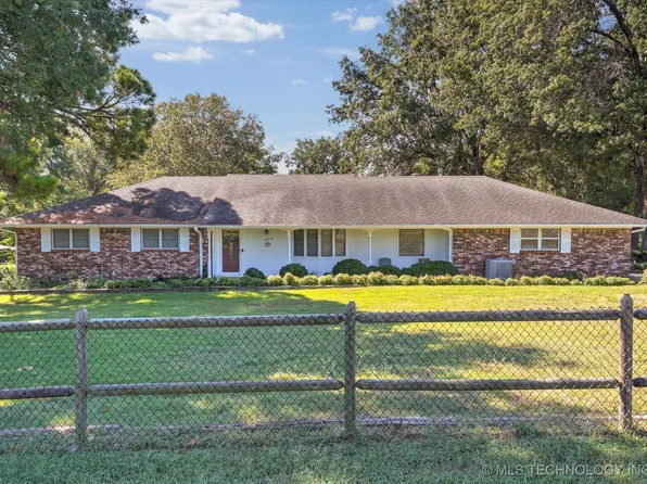 3232 W 72nd St, Tulsa, OK 74132