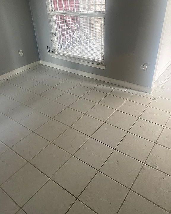 1st image of 10855 Meadowglen Ln APT 609