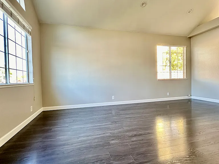 32241 Jean Dr — Photo 4