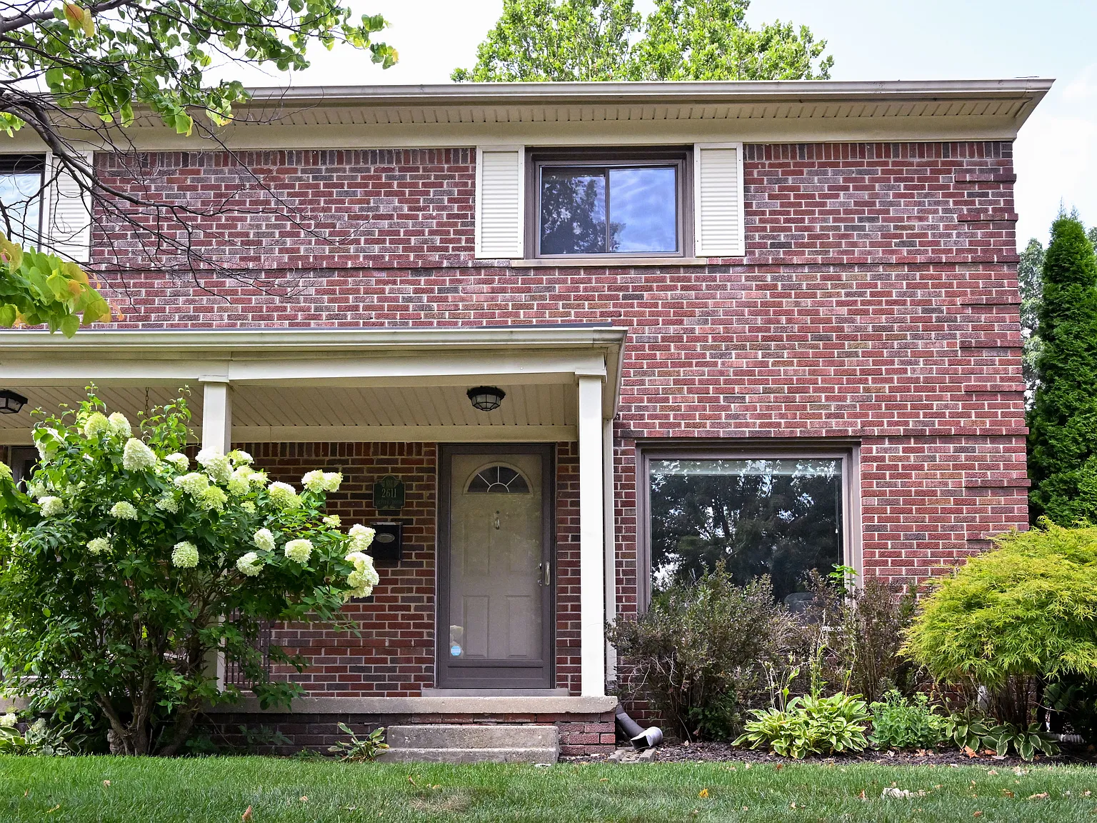 2 bed, 1200 sqft, $2,195 — Photo 4