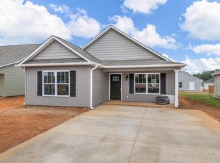 537 Molly Parker Ln, Spartanburg, SC 29301