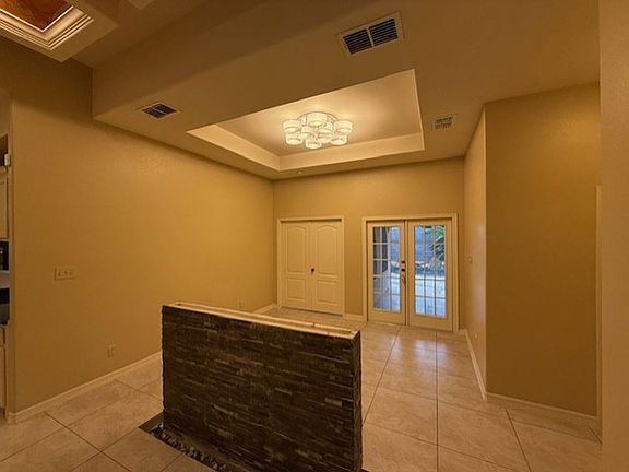 4th image of 222 Majestic Palm Dr