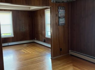 37 Eddy St FLOOR 2, Cranston, RI 02920