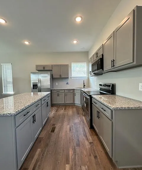 3409 Albion St — Photo 16