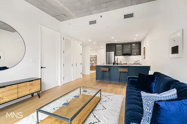 Rented by MNS Marketing | media 12