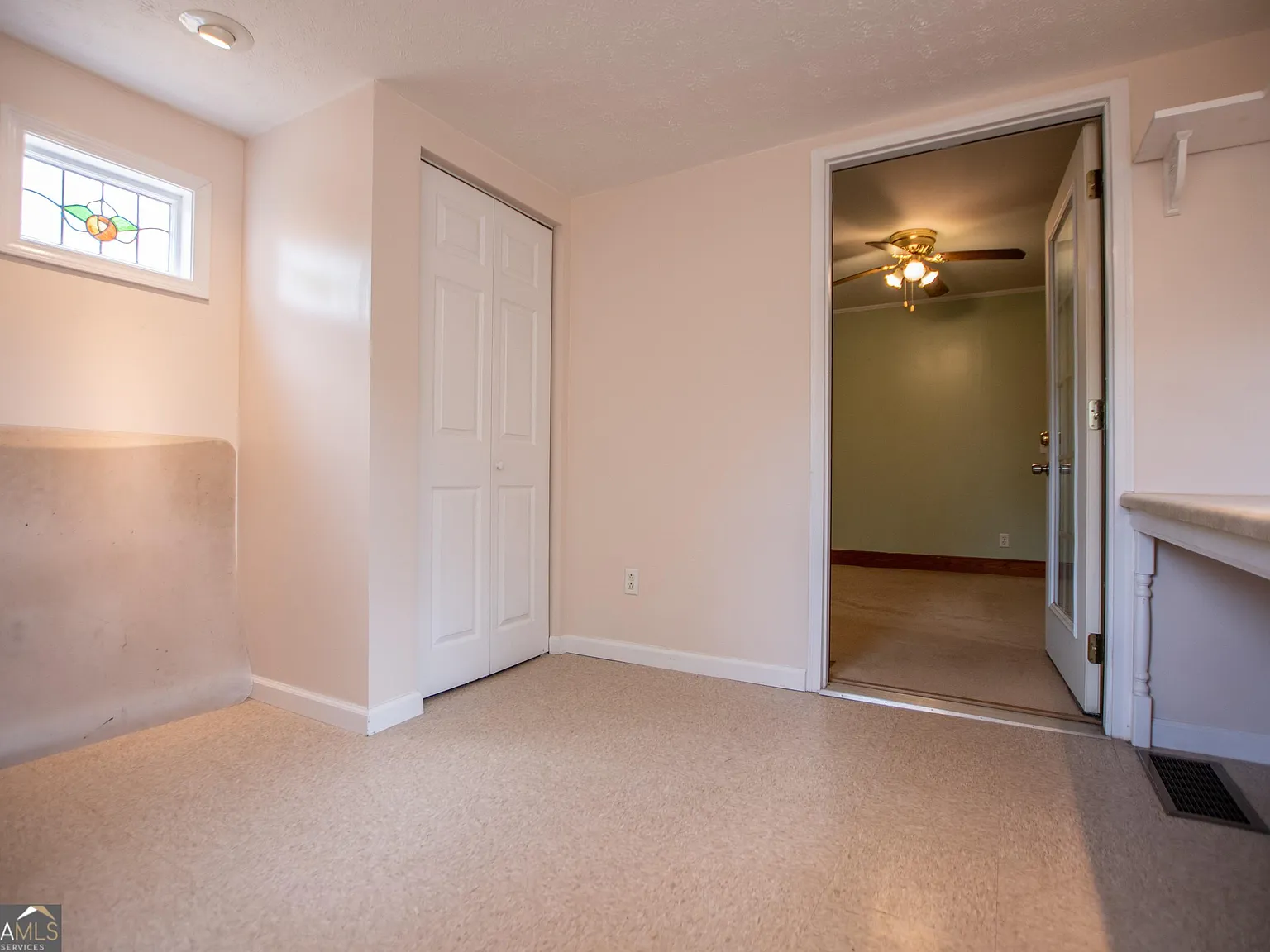 3 bed, 1500 sqft, $1,800 — Photo 2