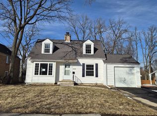 1524 Olive Rd, Homewood, IL 60430