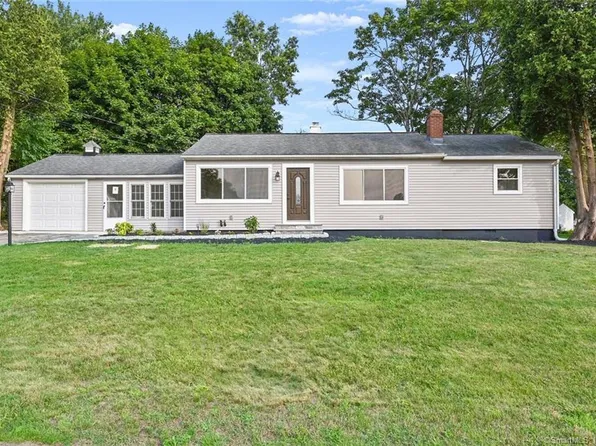37 Hillcrest Avenue, Derby, CT 06418