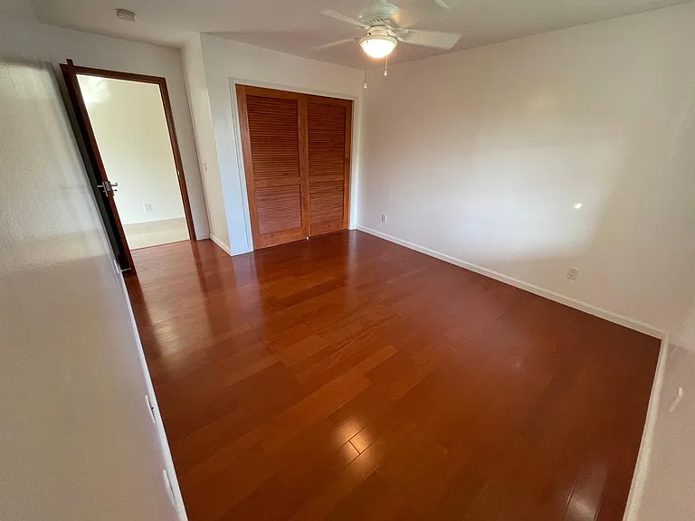 (Upstair) 2nd Bedroom