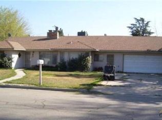 2525 Radiance Dr, Bakersfield, CA 93304