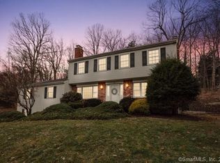 15 Kellogg St, Bethel, CT 06801