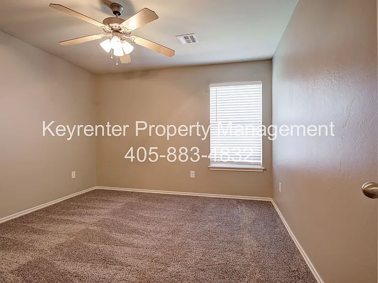 13216 SW 2nd St — Photo 32