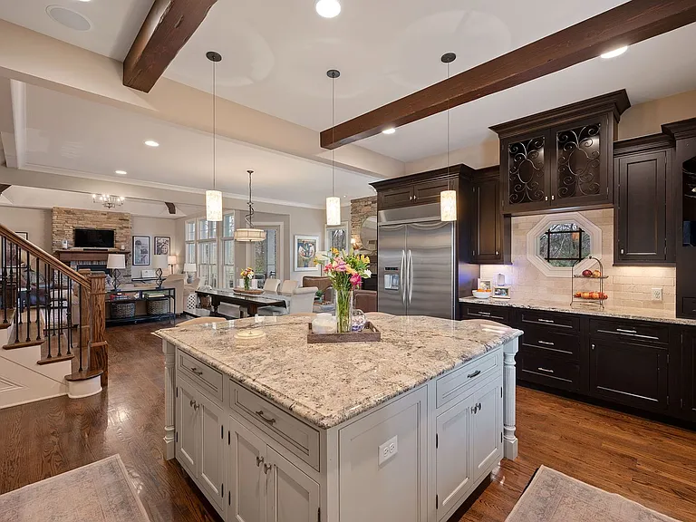 7715 Cathedral Hill Dr — Photo 12