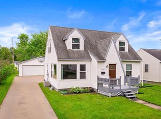 1027 Le Messurier St, Wausau, WI 54403