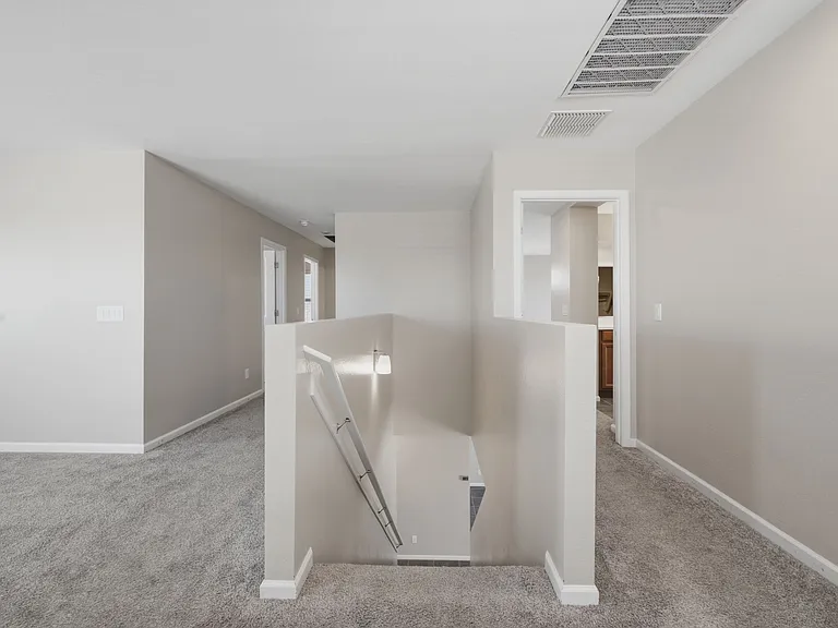 17851 W Daley Ln — Photo 13