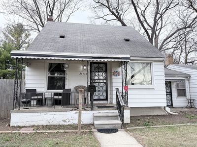 26532 Powers Ave, Dearborn Heights, MI, 48125