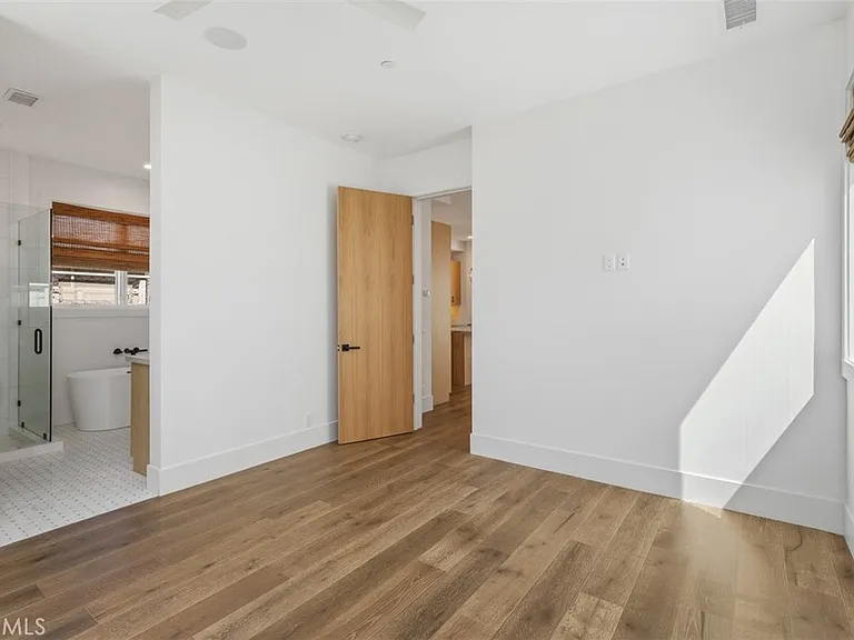 515 1/2 Jasmine Ave — Photo 12