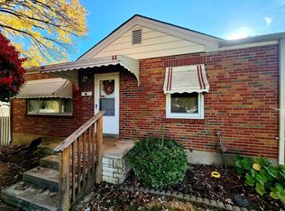 3400 Saint Martin Ln, Saint Ann, MO