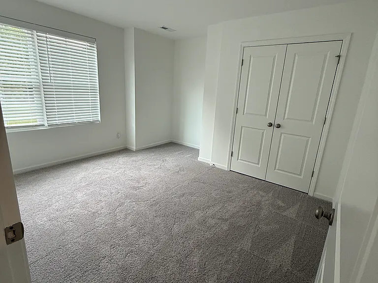 4736 Bell West Dr — Photo 21